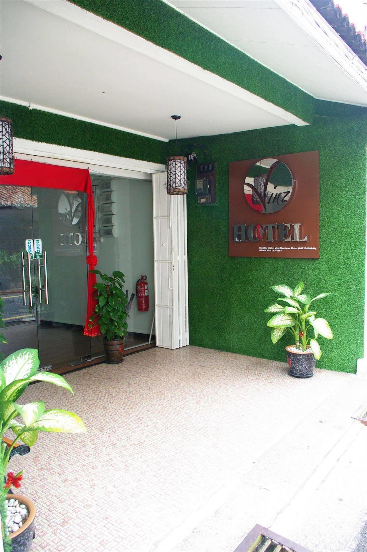 Vinz Hotel Malacca Extérieur photo